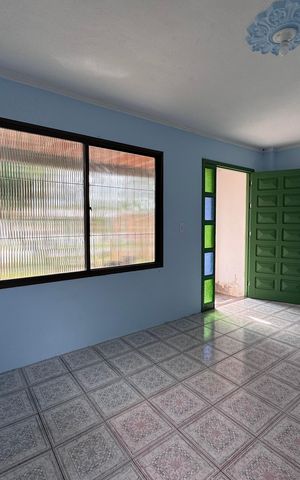 Casa à venda com 130m², 3 quartos e 1 vaga Casa à venda com 130m², 3 quartos e 1 vagaSala