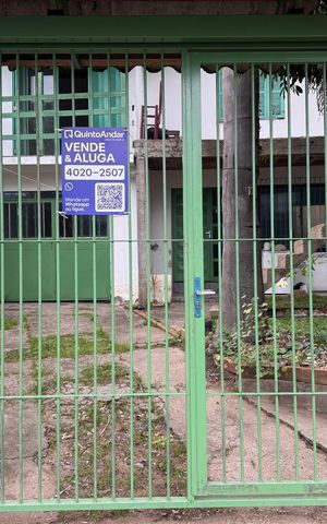 Casa à venda com 130m², 3 quartos e 1 vaga Casa à venda com 130m², 3 quartos e 1 vagaFachada