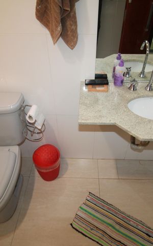 Casa à venda com 150m², 3 quartos e 1 vagaBanheiro 1