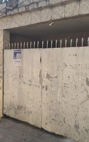 Casa à venda com 150m², 3 quartos e 1 vaga Casa à venda com 150m², 3 quartos e 1 vagaFachada