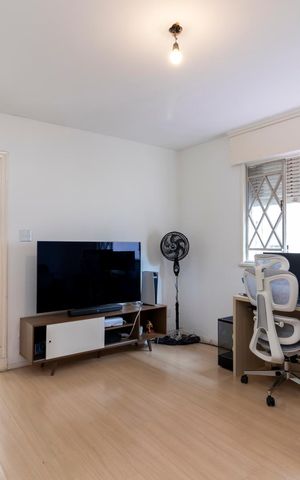 Casa à venda com 158m², 3 quartos e 2 vagas Casa à venda com 158m², 3 quartos e 2 vagasSala