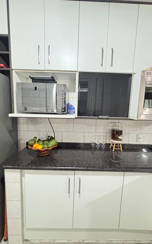 Casa à venda com 225m², 3 quartos e 4 vagas Casa à venda com 225m², 3 quartos e 4 vagasCozinha