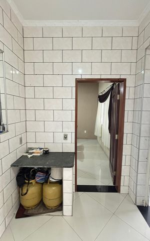 Casa à venda com 225m², 3 quartos e 4 vagas Casa à venda com 225m², 3 quartos e 4 vagasÁrea de Serviço