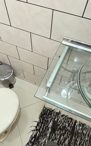 Casa à venda com 225m², 3 quartos e 4 vagas Casa à venda com 225m², 3 quartos e 4 vagasLavabo