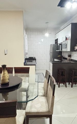 Casa à venda com 225m², 3 quartos e 4 vagas Casa à venda com 225m², 3 quartos e 4 vagasCopa