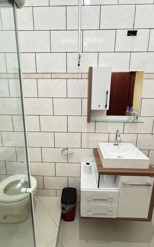 Casa à venda com 225m², 3 quartos e 4 vagas Casa à venda com 225m², 3 quartos e 4 vagasBanheiro