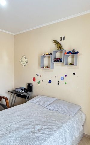Casa à venda com 225m², 3 quartos e 4 vagas Casa à venda com 225m², 3 quartos e 4 vagasQuarto 2