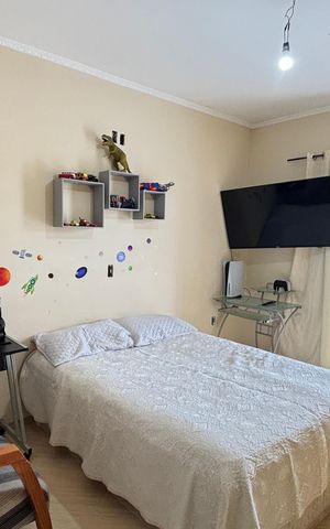 Casa à venda com 225m², 3 quartos e 4 vagas Casa à venda com 225m², 3 quartos e 4 vagasQuarto 2