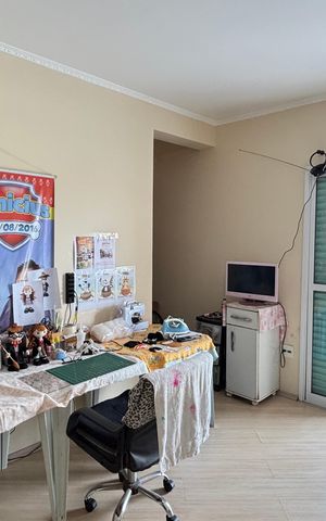 Casa à venda com 225m², 3 quartos e 4 vagas Casa à venda com 225m², 3 quartos e 4 vagasQuarto 1