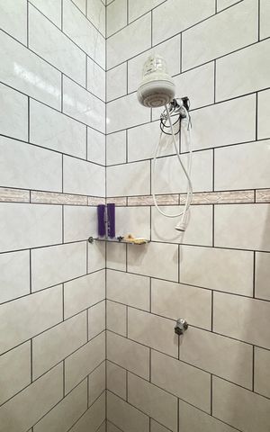Casa à venda com 225m², 3 quartos e 4 vagas Casa à venda com 225m², 3 quartos e 4 vagasBanheiro da Suíte