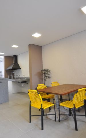 Apartamento à venda com 40m², 2 quartos e sem vagaÁrea comum - Churrasqueira