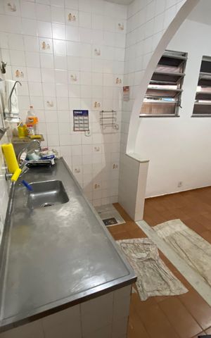Casa à venda com 130m², 2 quartos e 4 vagas Casa à venda com 130m², 2 quartos e 4 vagasCozinha