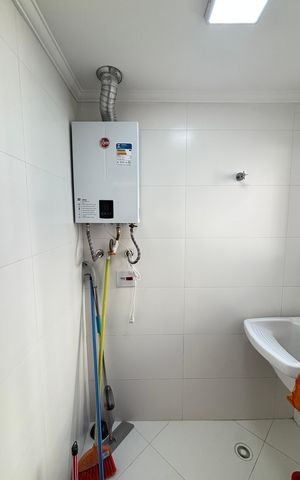 Apartamento à venda com 61m², 2 quartos e 1 vaga Apartamento à venda com 61m², 2 quartos e 1 vagaÁrea de Serviço