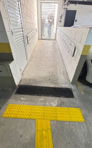 Apartamento à venda com 61m², 2 quartos e 1 vaga Apartamento à venda com 61m², 2 quartos e 1 vagaRampa - Corrimão
