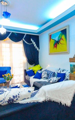 Casa à venda com 187m², 5 quartos e 2 vagas Casa à venda com 187m², 5 quartos e 2 vagasSala 1