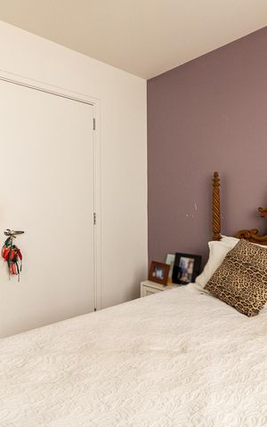 Casa de condomínio à venda com 240m², 3 quartos e 3 vagas Casa de condomínio à venda com 240m², 3 quartos e 3 vagasSuíte 2