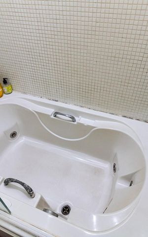 Casa de condomínio à venda com 240m², 3 quartos e 3 vagas Casa de condomínio à venda com 240m², 3 quartos e 3 vagasBanheiro da Suíte 1