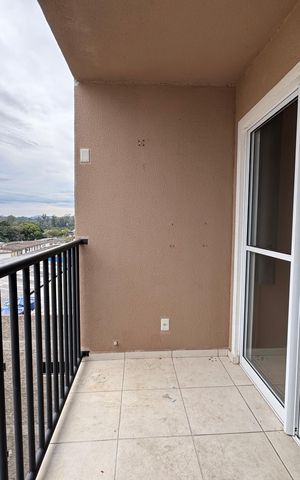 Apartamento à venda com 53m², 2 quartos e 1 vaga Apartamento à venda com 53m², 2 quartos e 1 vagaVaranda