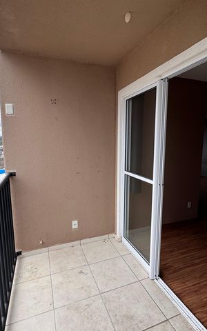 Apartamento à venda com 53m², 2 quartos e 1 vaga Apartamento à venda com 53m², 2 quartos e 1 vagaVaranda