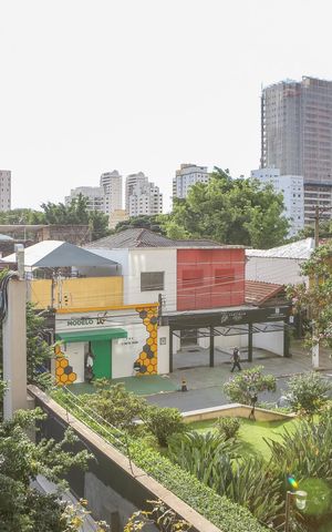Apartamento à venda com 206m², 5 quartos e 3 vagas Apartamento à venda com 206m², 5 quartos e 3 vagasVista da Sacada