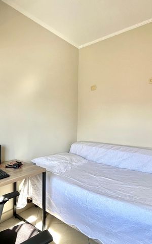 Casa à venda com 270m², 4 quartos e 4 vagas Casa à venda com 270m², 4 quartos e 4 vagasQuarto 4