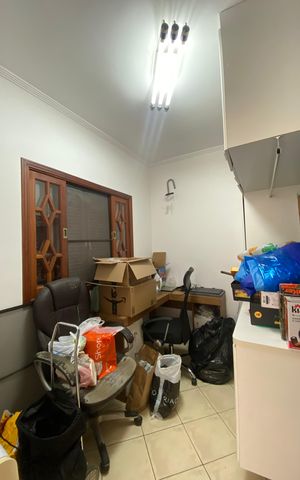 Casa à venda com 158m², 4 quartos e 2 vagas Casa à venda com 158m², 4 quartos e 2 vagasQuarto de Serviço