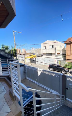 Casa à venda com 158m², 4 quartos e 2 vagas Casa à venda com 158m², 4 quartos e 2 vagasÁrea Externa