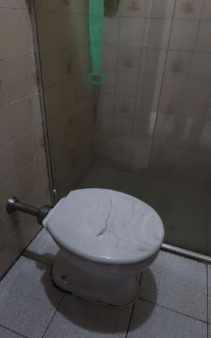 Casa à venda com 190m², 4 quartos e 4 vagasBanheiro - Casa 2