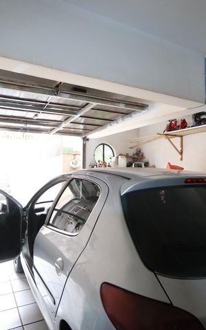 Casa à venda com 190m², 4 quartos e 4 vagasGaragem