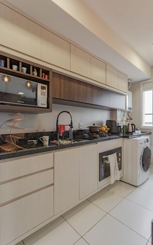 Apartamento à venda com 65m², 2 quartos e 1 vaga Apartamento à venda com 65m², 2 quartos e 1 vagaCozinha e Área de Serviço
