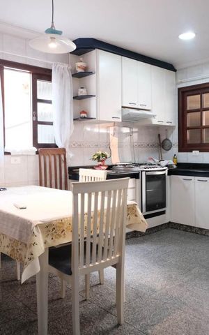 Casa para alugar com 308m², 3 quartos e 13 vagasCozinha