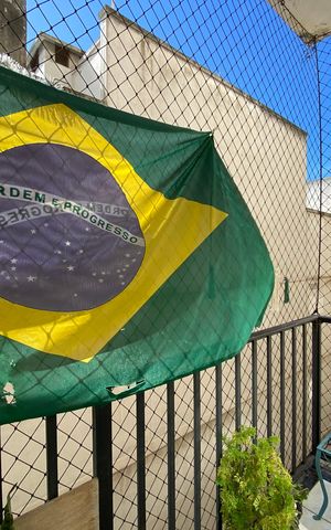 Apartamento à venda com 51m², 2 quartos e 1 vaga Apartamento à venda com 51m², 2 quartos e 1 vagaVaranda