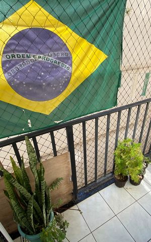 Apartamento à venda com 51m², 2 quartos e 1 vaga Apartamento à venda com 51m², 2 quartos e 1 vagaVaranda