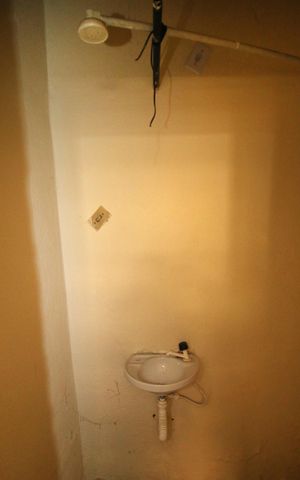 Casa à venda com 70m², 2 quartos e 1 vagaBanheiro de serviço