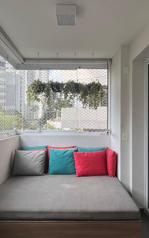 Apartamento à venda com 221m², 4 quartos e 4 vagasVaranda Sala