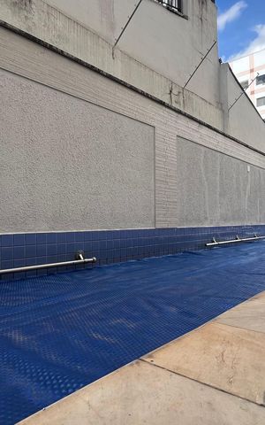 Apartamento à venda com 221m², 4 quartos e 4 vagasÁrea comum - Piscina