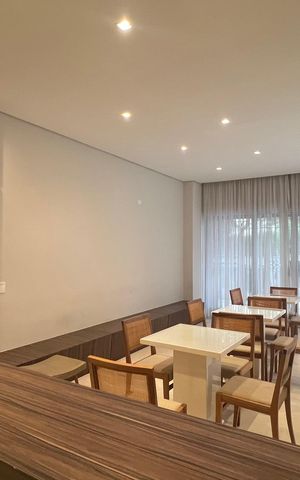 Apartamento à venda com 221m², 4 quartos e 4 vagasÁrea comum - Salão de festas