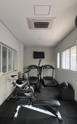 Apartamento à venda com 221m², 4 quartos e 4 vagasÁrea comum - Academia