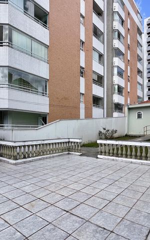 Casa à venda com 170m², 4 quartos e 2 vagas Casa à venda com 170m², 4 quartos e 2 vagasÁrea Externa
