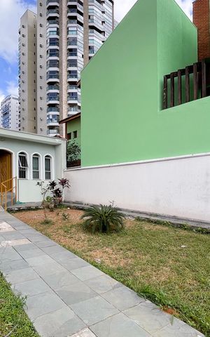Casa à venda com 170m², 4 quartos e 2 vagas Casa à venda com 170m², 4 quartos e 2 vagasJardim