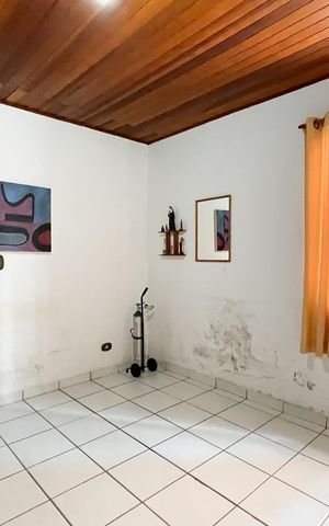 Casa à venda com 170m², 4 quartos e 2 vagas Casa à venda com 170m², 4 quartos e 2 vagasQuarto 2