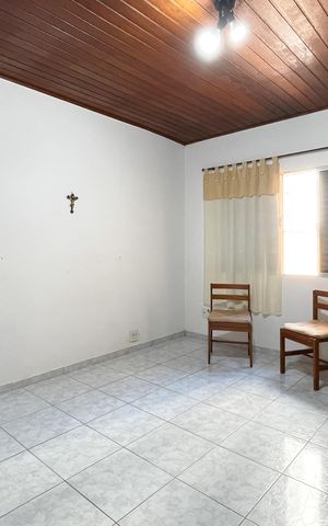 Casa à venda com 170m², 4 quartos e 2 vagas Casa à venda com 170m², 4 quartos e 2 vagasQuarto 1