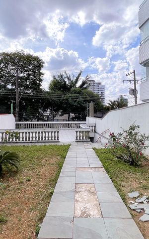 Casa à venda com 170m², 4 quartos e 2 vagas Casa à venda com 170m², 4 quartos e 2 vagasJardim