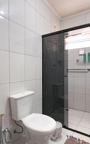 Casa à venda com 170m², 4 quartos e 2 vagas Casa à venda com 170m², 4 quartos e 2 vagasBanheiro Social 2