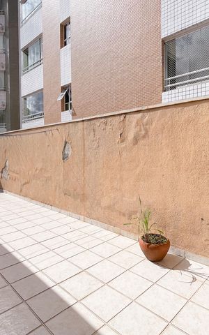 Casa à venda com 170m², 4 quartos e 2 vagas Casa à venda com 170m², 4 quartos e 2 vagasÁrea de Serviço