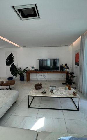 Apartamento à venda com 340m², 4 quartos e 4 vagas