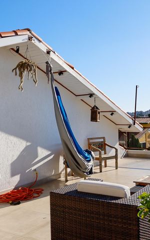 Casa à venda com 444m², 4 quartos e 4 vagas Casa à venda com 444m², 4 quartos e 4 vagasSacada
