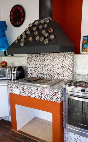 Casa à venda com 444m², 4 quartos e 4 vagas Casa à venda com 444m², 4 quartos e 4 vagasÁrea comum - Churrasqueira