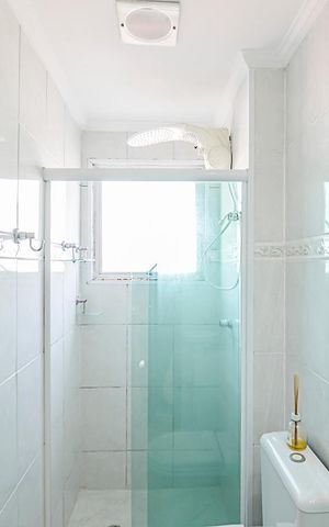 Apartamento à venda com 55m², 2 quartos e 1 vaga Apartamento à venda com 55m², 2 quartos e 1 vagaBanheiro