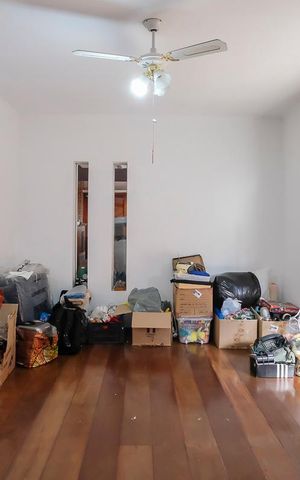 Casa à venda com 200m², 4 quartos e 3 vagasSala